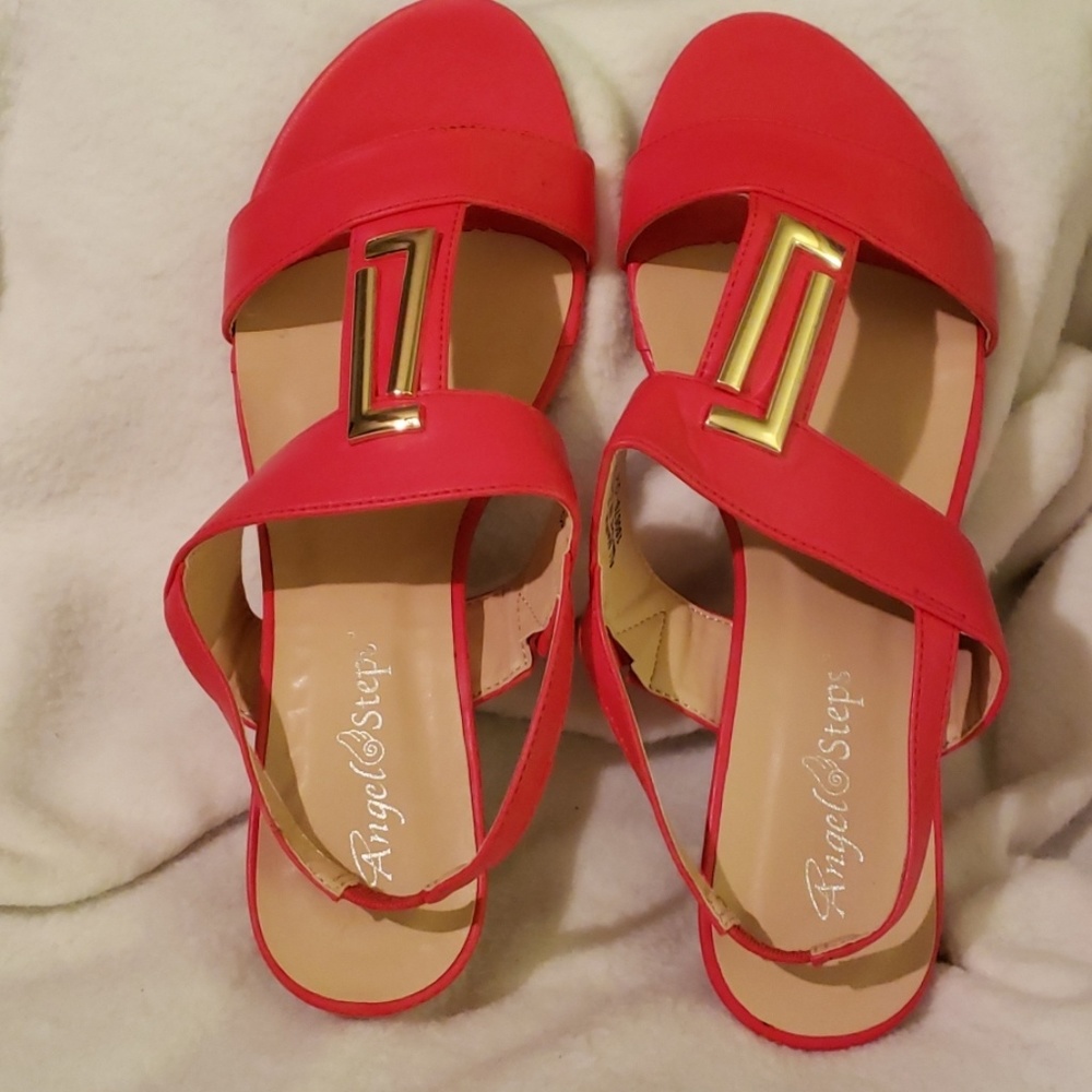 Shoes - Picture 5 of 8